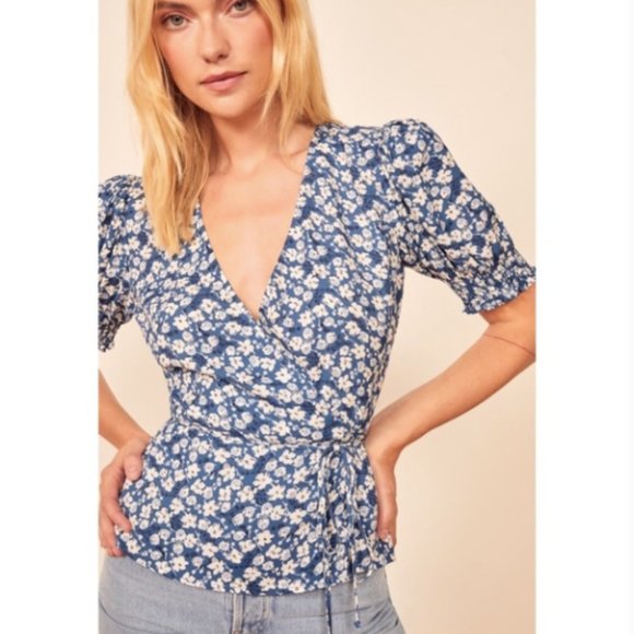 Reformation Poire Wrap Top Raquel Blue Floral Print - Picture 2 of 9